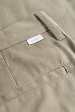 Charger l&#39;image dans la galerie, Norse Projects Pantalon Chino Slim Sediment Green