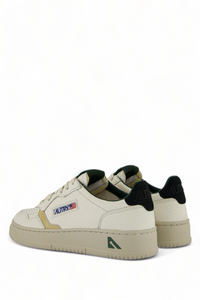 Autry Sneakers Medalist 01 Low Leather White LE16