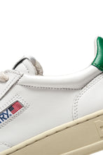 Charger l&#39;image dans la galerie, Autry Sneakers Medalist 01 Low Leather White Green LL20