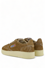 Charger l&#39;image dans la galerie, Autry Sneakers Medalist 01 Low Leather Suede Texas S414