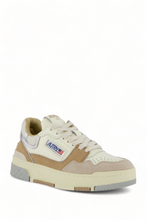 Charger l&#39;image dans la galerie, Autry Sneakers CLC Low Leather Natural UN05